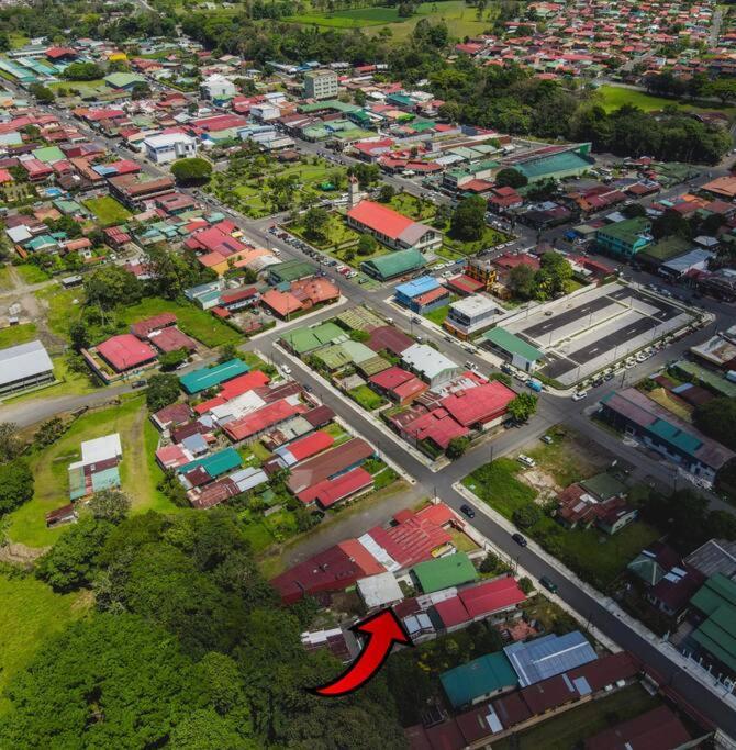 La Fortuna Donwtown Dreams Buitenkant foto